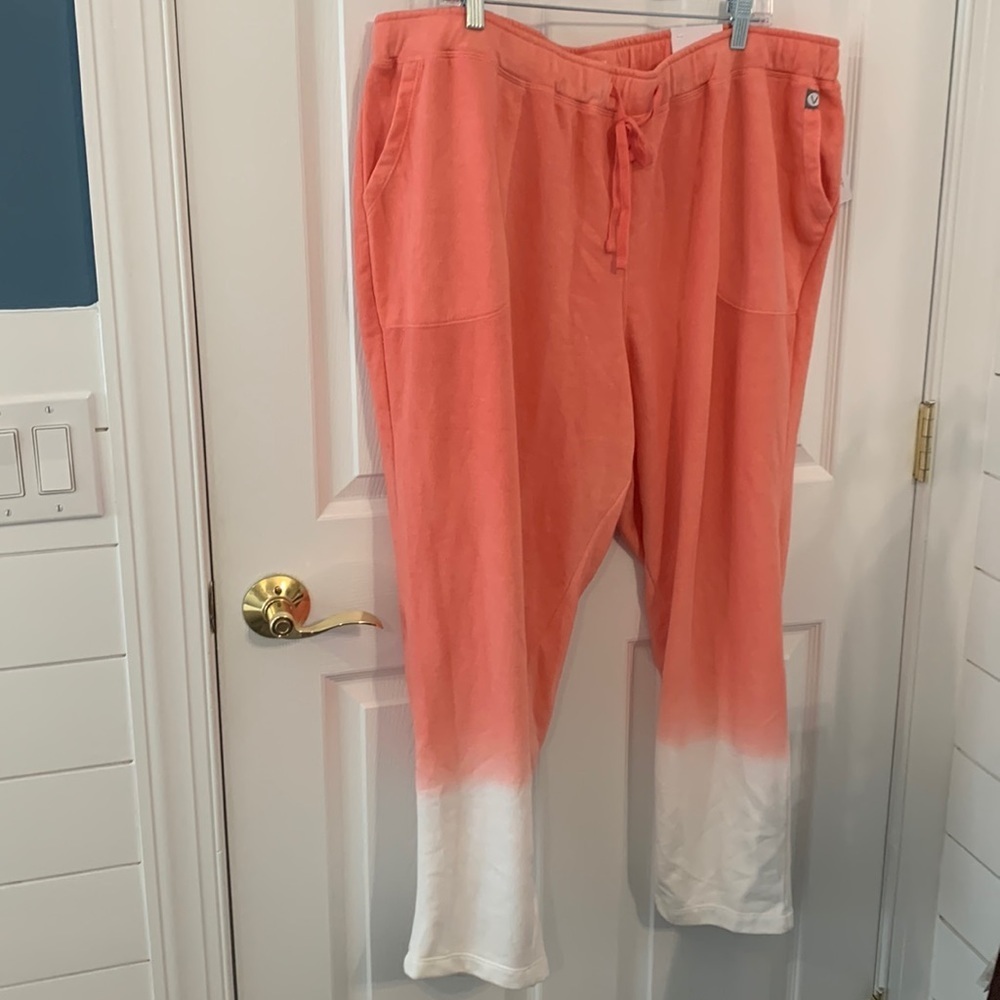 NWT Lane Bryant Livi Joggers in peach/white color block Plus size 22/24